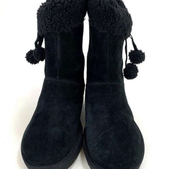 NEW UGG Womens Sz 10 Plumdale Cuff Short Winter Boots With Pom Pom Black 1102933 - Picture 5 of 7